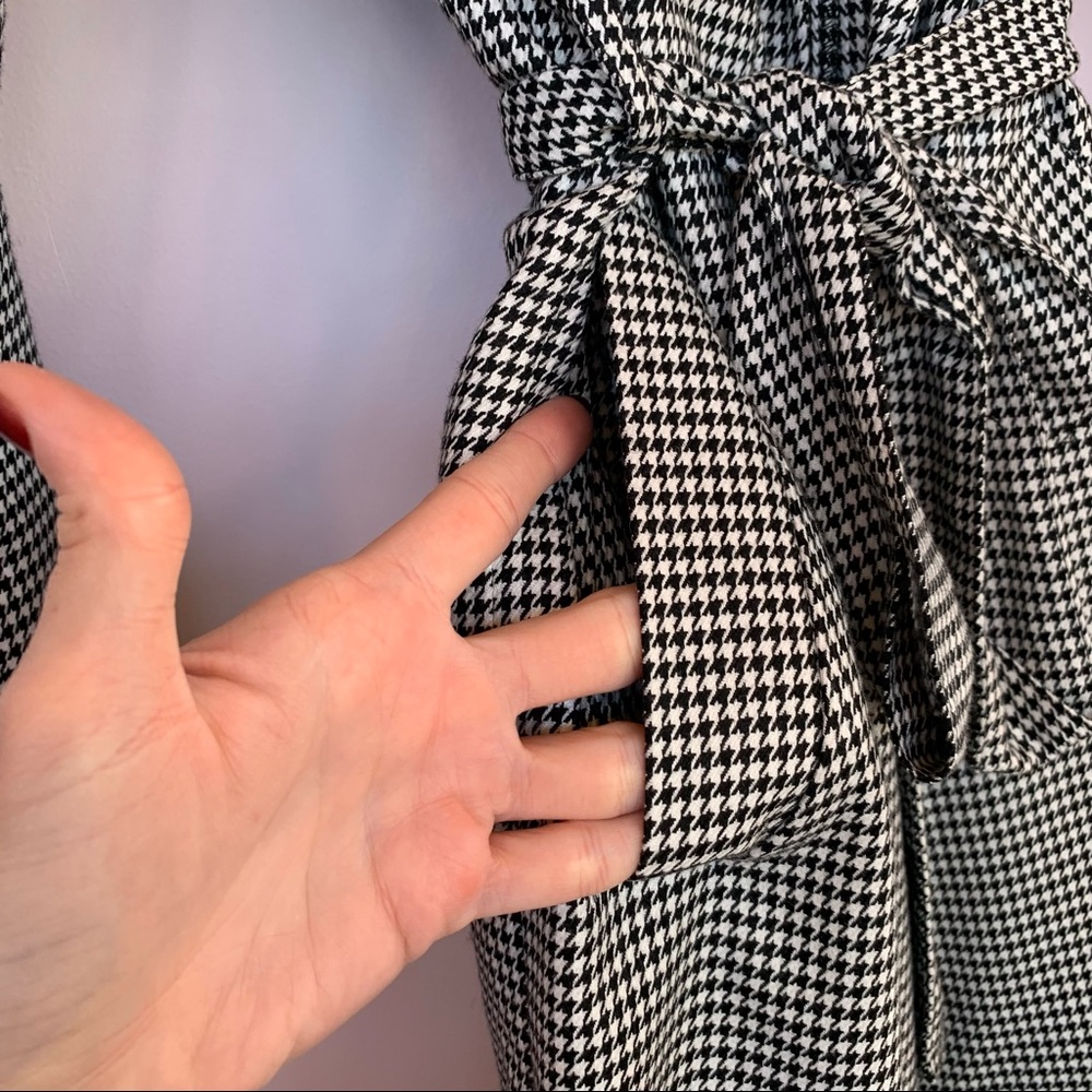 Kensie Houndstooth Trench Coat, Medium - Picture 5 of 9